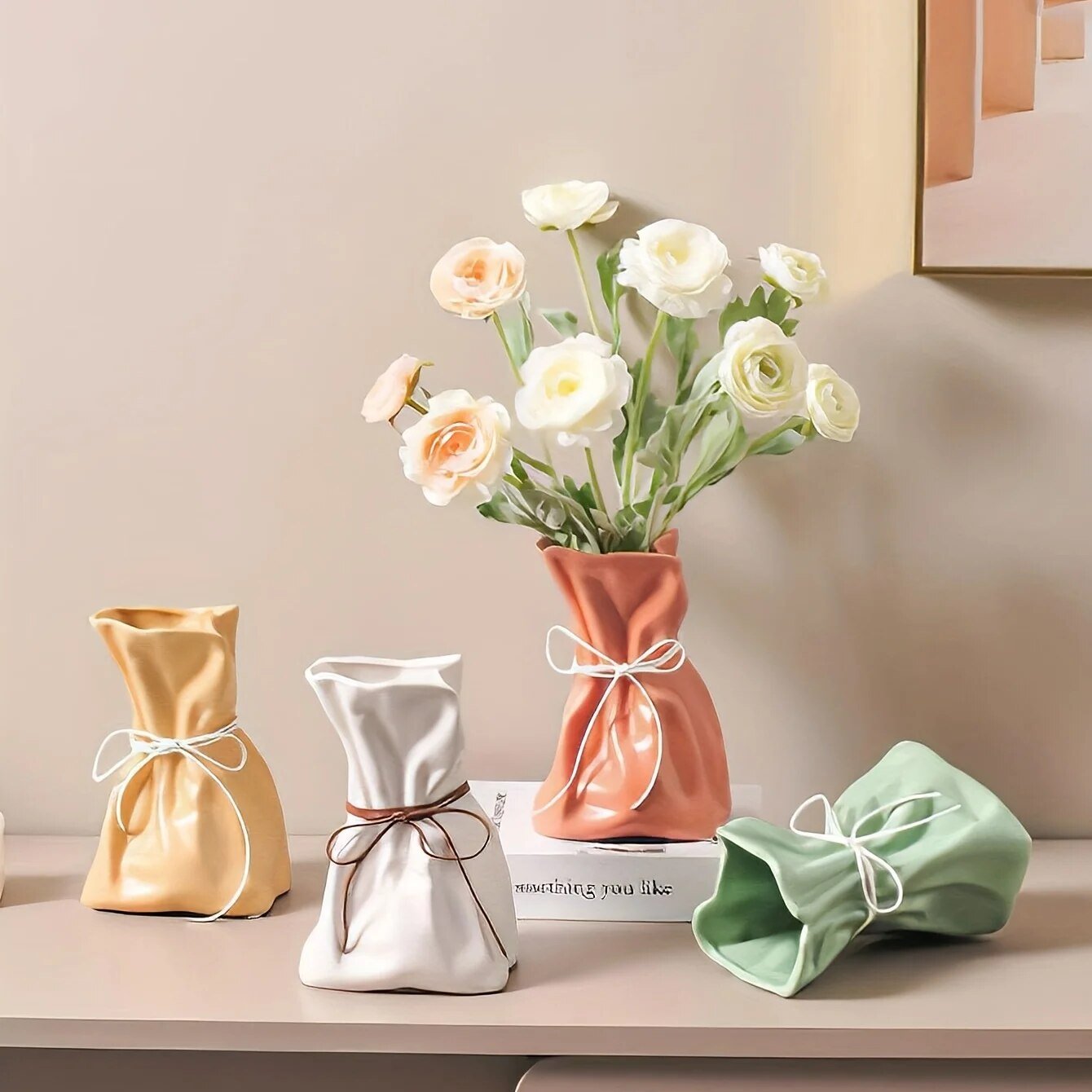 Crisp Vase™ | From recycled inspiration to timeless sophistication! 0