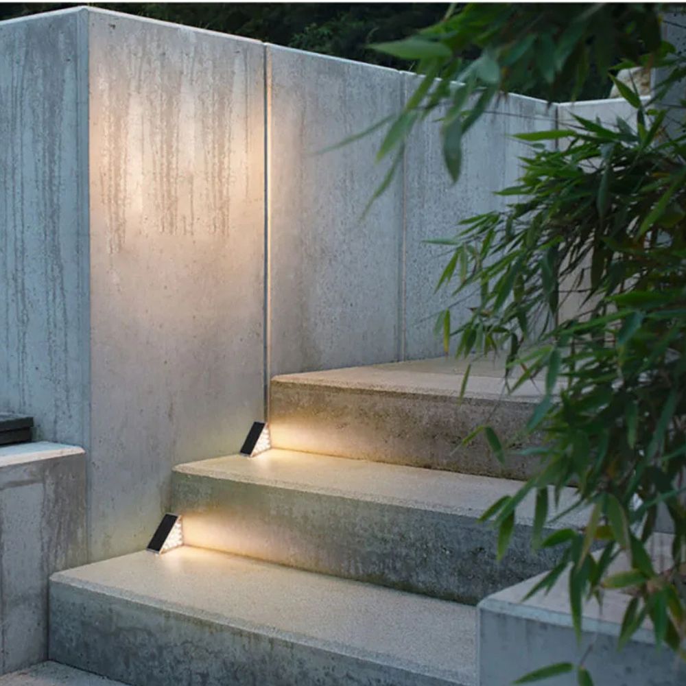 GlowSteps™ - Brighten up your nights with these outdoor stair lights! 7