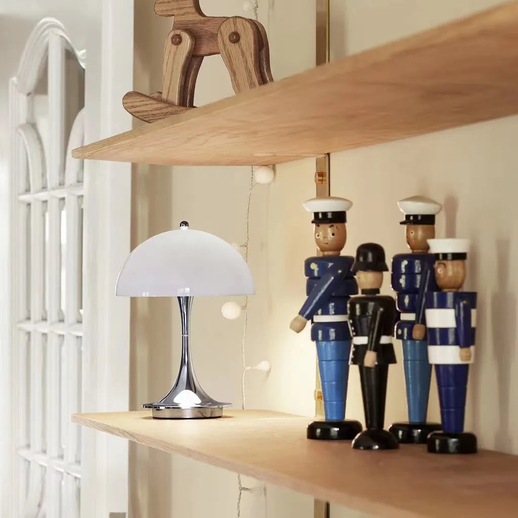 CordFreeShine™ - Wireless Table Lamp 3