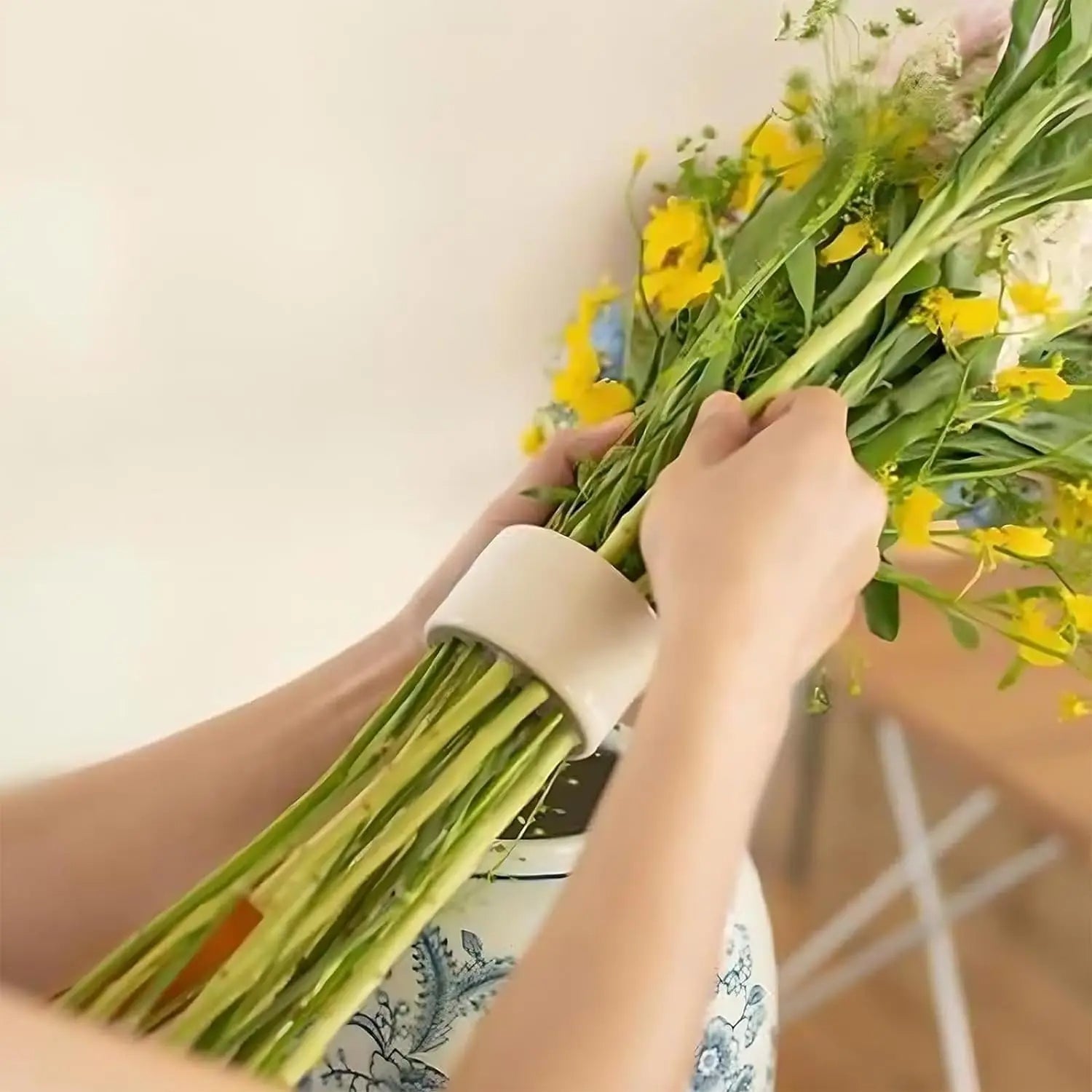 FloraSpange™ Improved Flower Arrangement 4