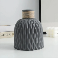 Flower vase with embossed wave 4