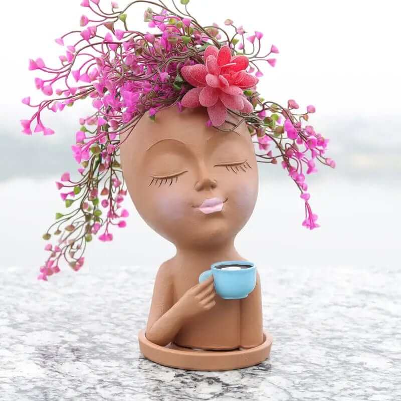 LadyCafe – Modern vase made of artistic resin 5
